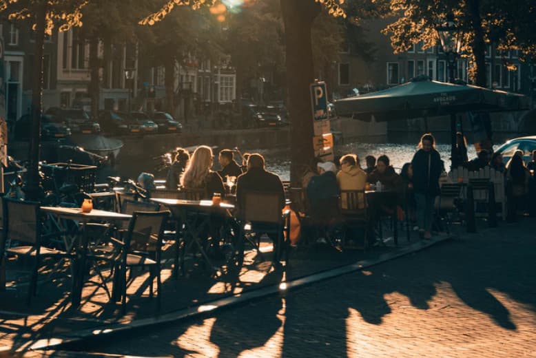 Cafés en restaurants gaan binnenkort weer open (5 juni)